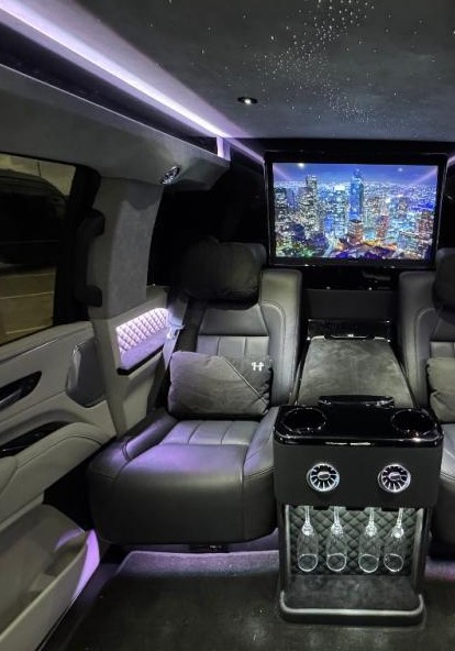 Mercedes Executive Sprinter Houston Airport Transfer